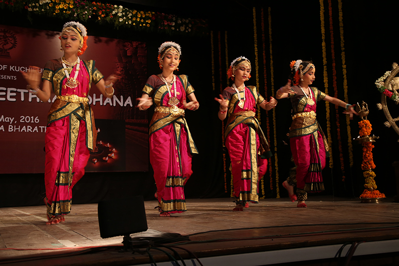 Kuchipudi Dance